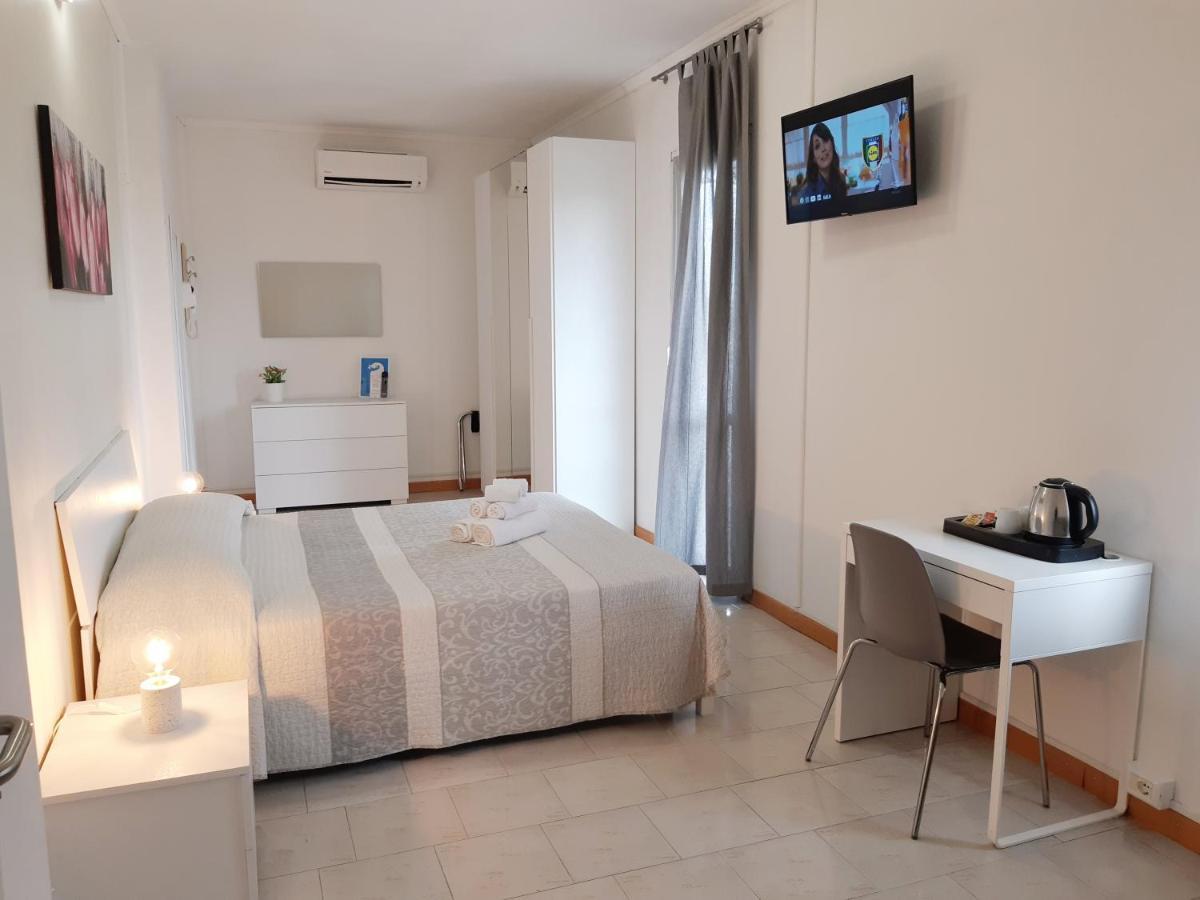 Hotel Mara Rimini Bagian luar foto