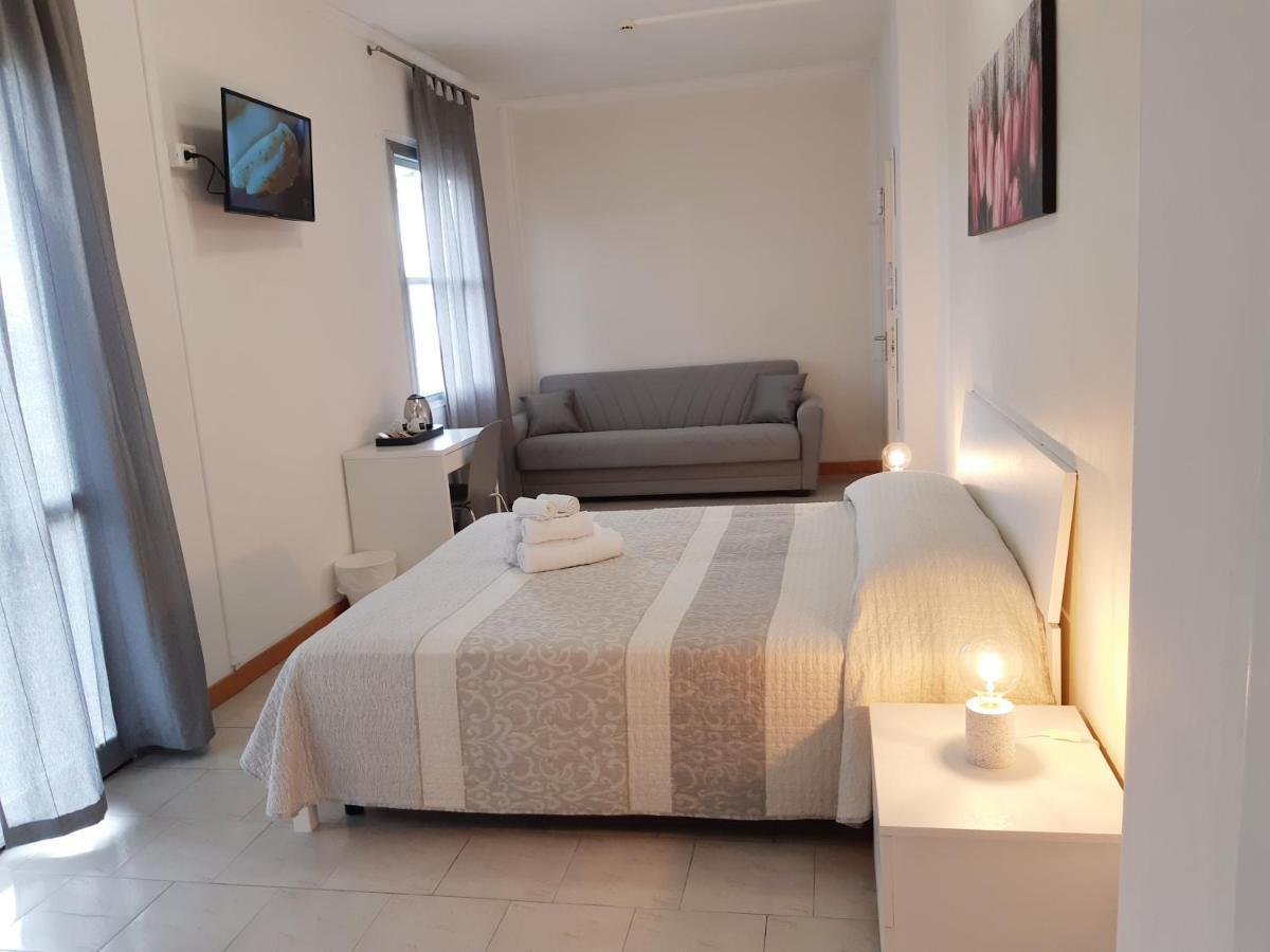 Hotel Mara Rimini Bagian luar foto