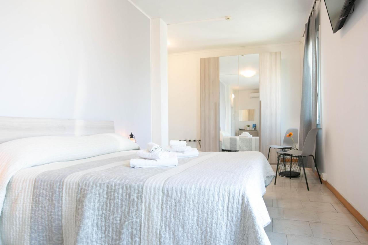Hotel Mara Rimini Bagian luar foto