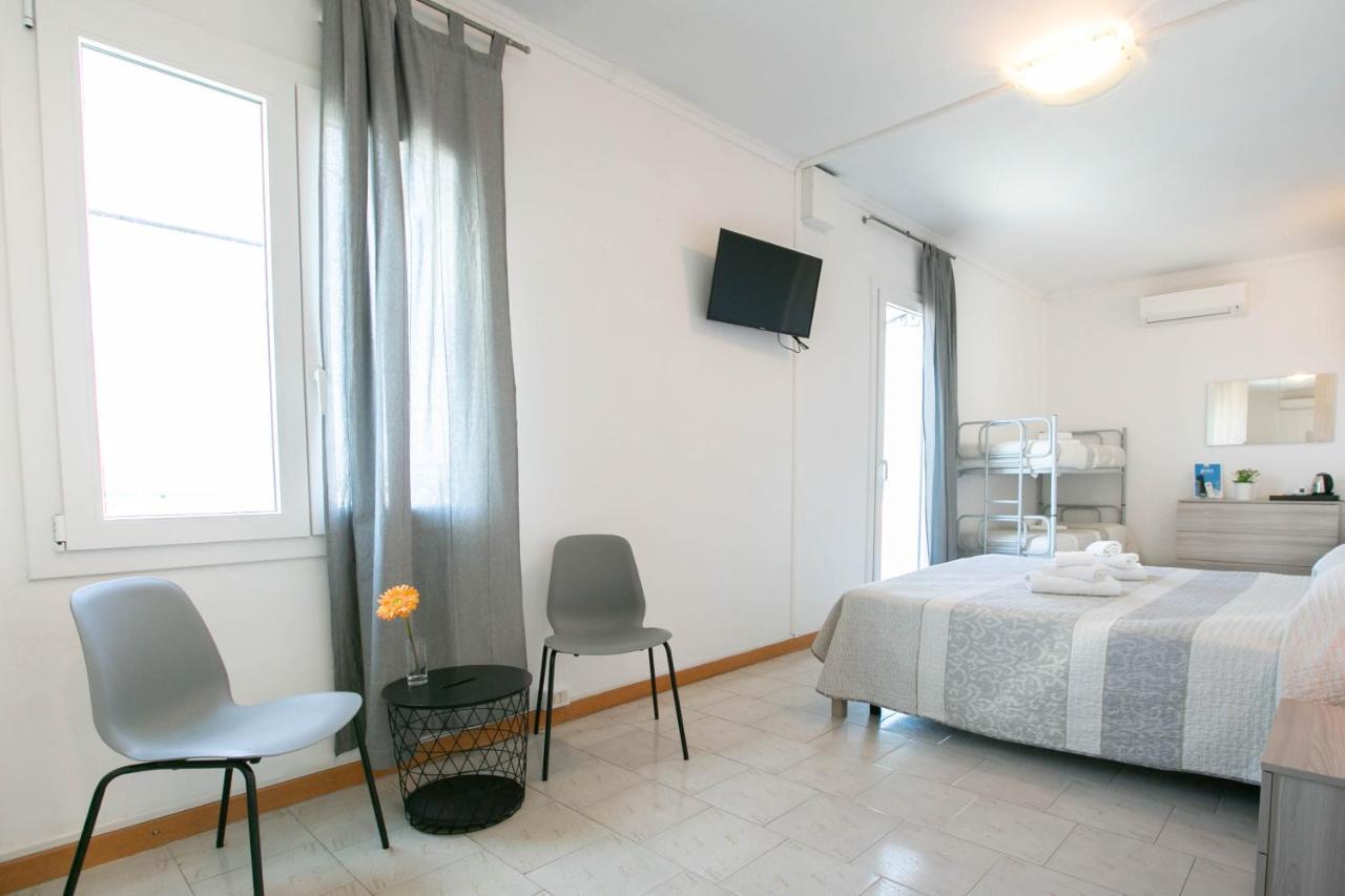 Hotel Mara Rimini Bagian luar foto