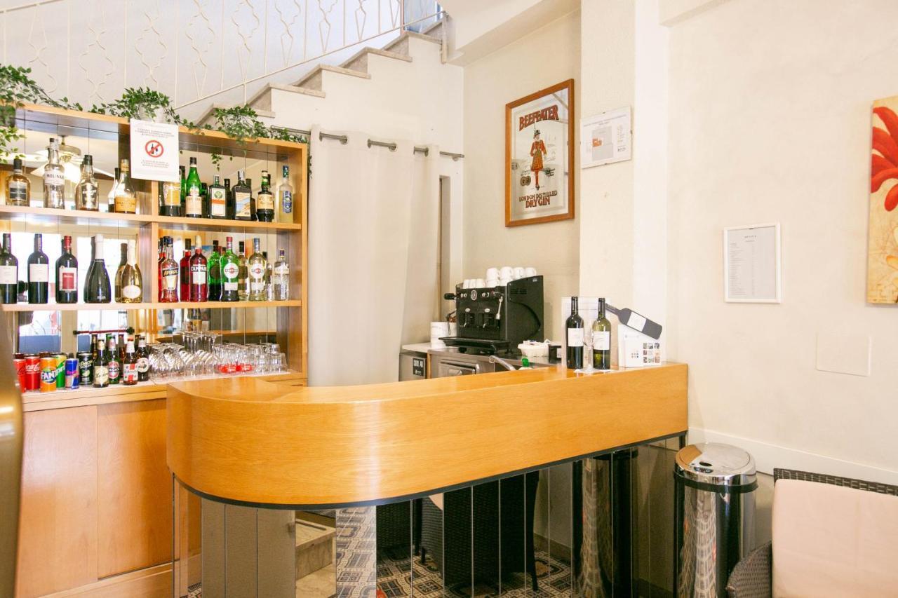 Hotel Mara Rimini Bagian luar foto