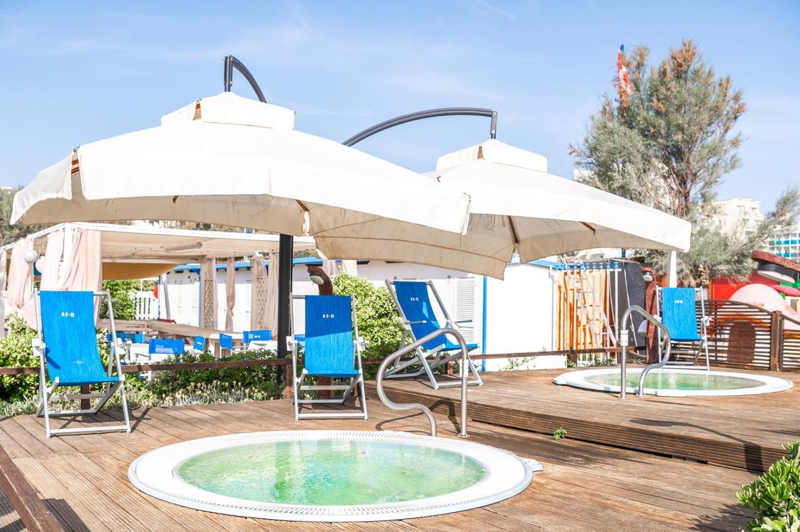Hotel Mara Rimini Bagian luar foto