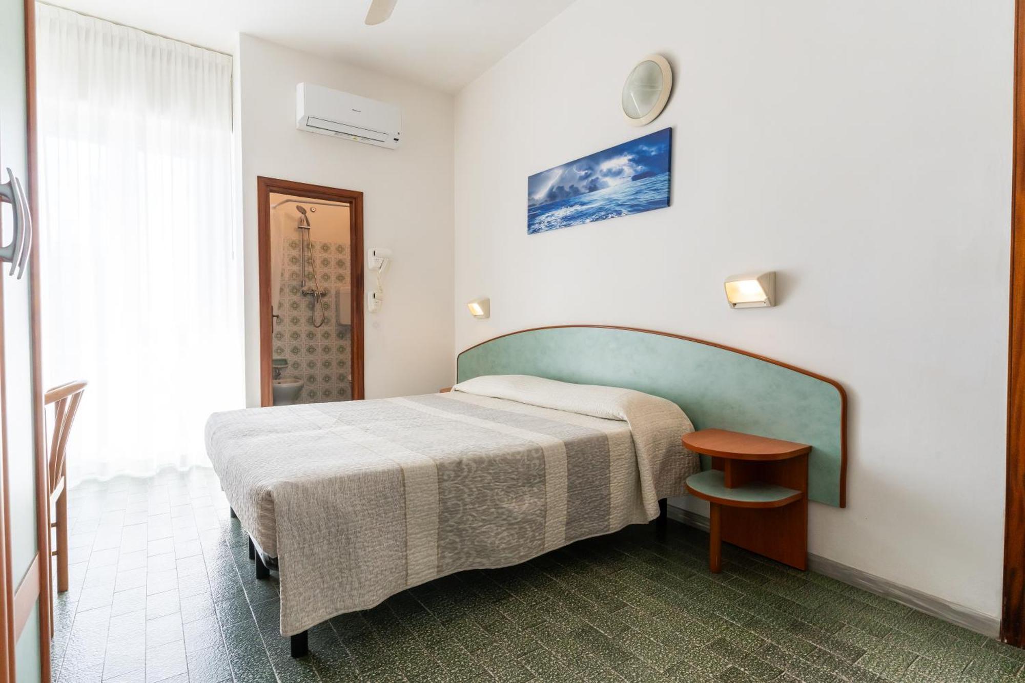 Hotel Mara Rimini Bagian luar foto
