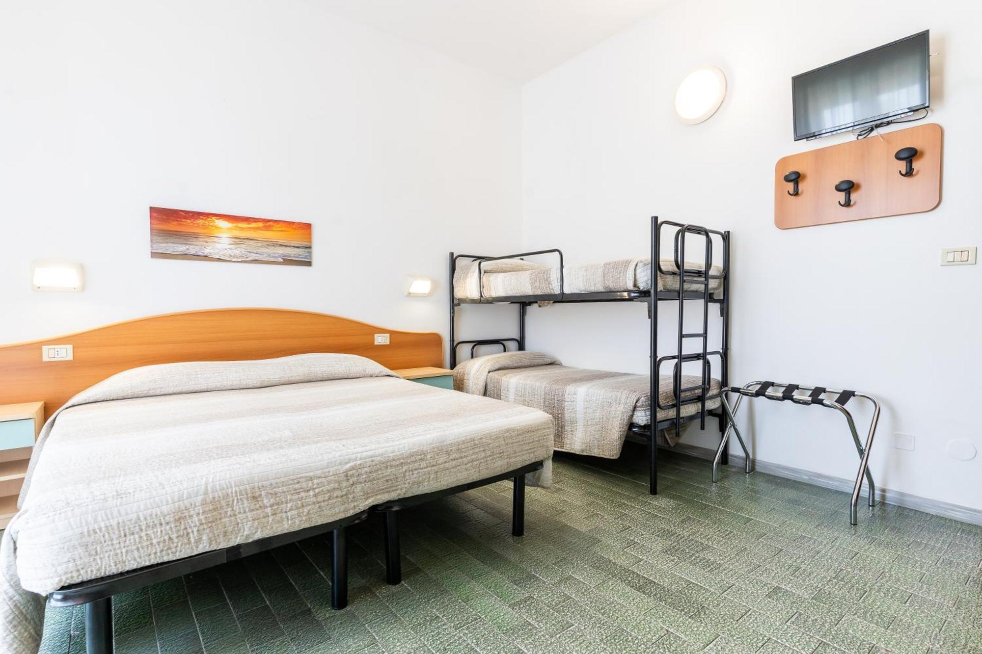 Hotel Mara Rimini Bagian luar foto